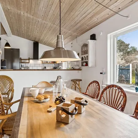 Kara - 450m From The Sea By Interhome *