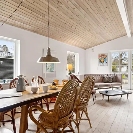 Kara - 450m From The Sea By Interhome بيت للعطل جيليليه